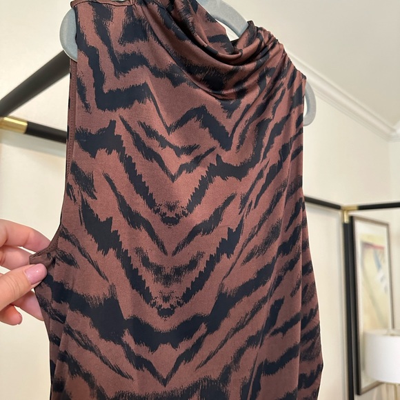 Express midi dress - Picture 3 of 4